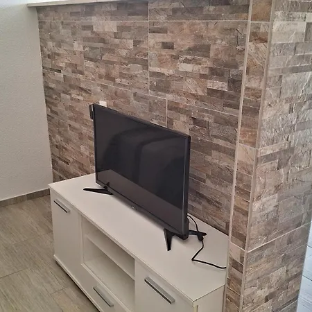 Studio Trstenik With Private Parking Space * Split