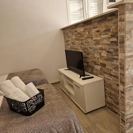Studio Split 3 , Near Znjan Beach, Parking Place Apartment